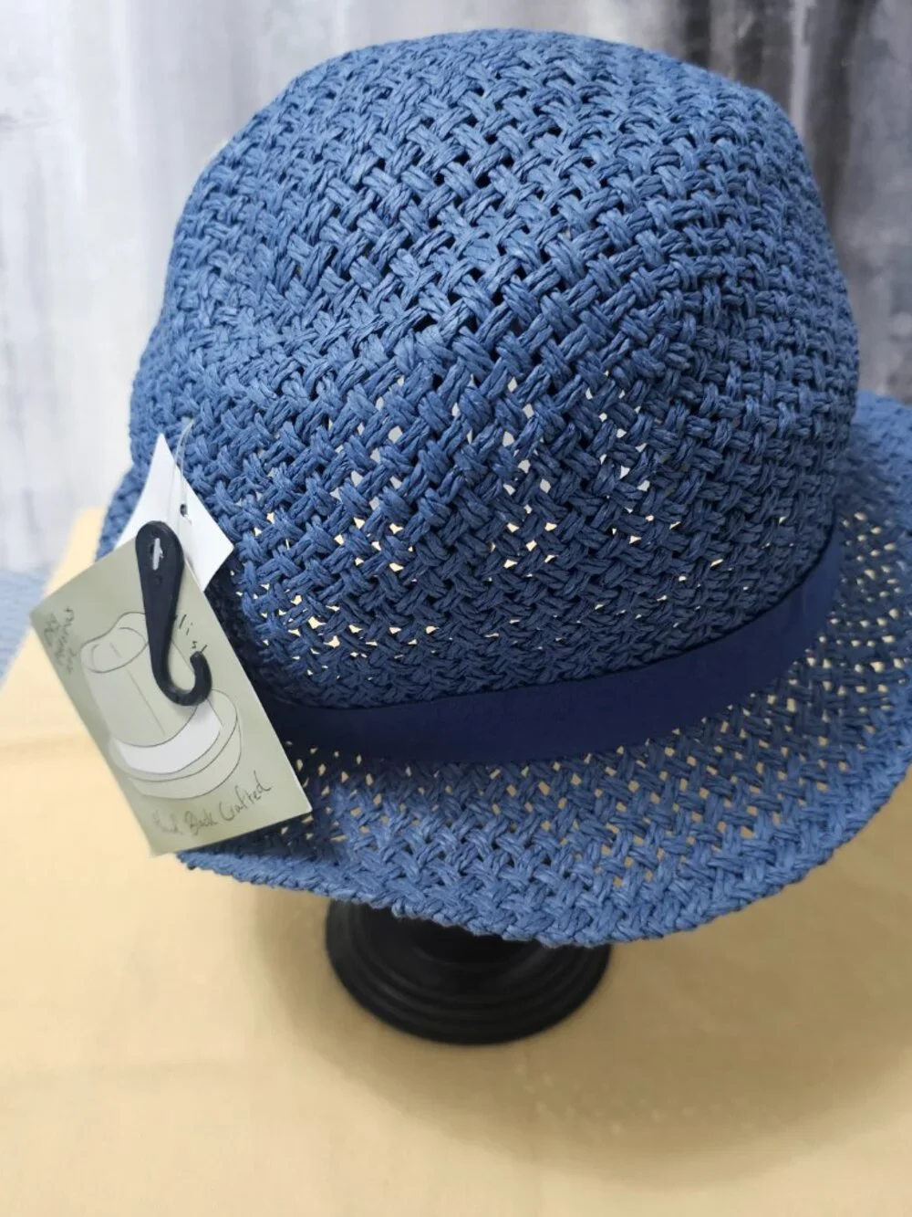 NEW D&Y Hand Block Crafted Blue Straw Fedora w/ Oversized White Flower One Size - Picture 3 of 6